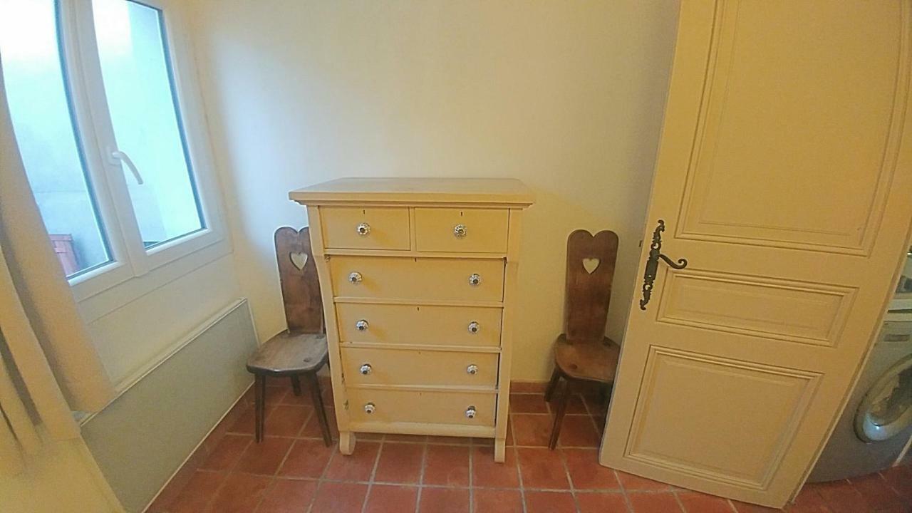 VILLA TRUCHET, Place du Forum, calme, wifi Arles Extérieur photo